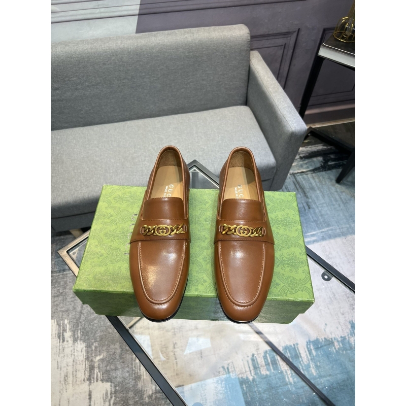 G*u*i leather shoes
